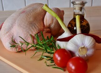 czym przyprawić kurczaka