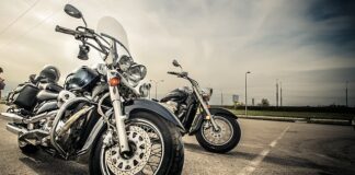 Czy trudno nauczyć się jeździć na motorze?