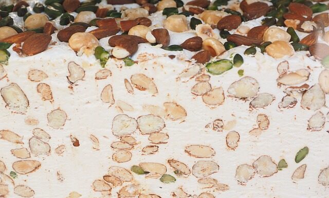 Co zrobić żeby figurka z masą cukrową stwardniała?