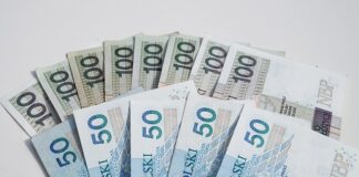 Ile zarabia sprzątaczka w Szwajcarii?