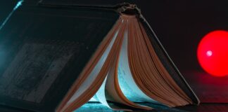 Jak czyścić gąbkę z filtra?