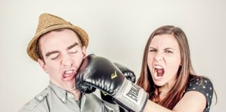 Jak pozbyć się kurzu z paneli? Jak pozbyć się kurzu z paneli?